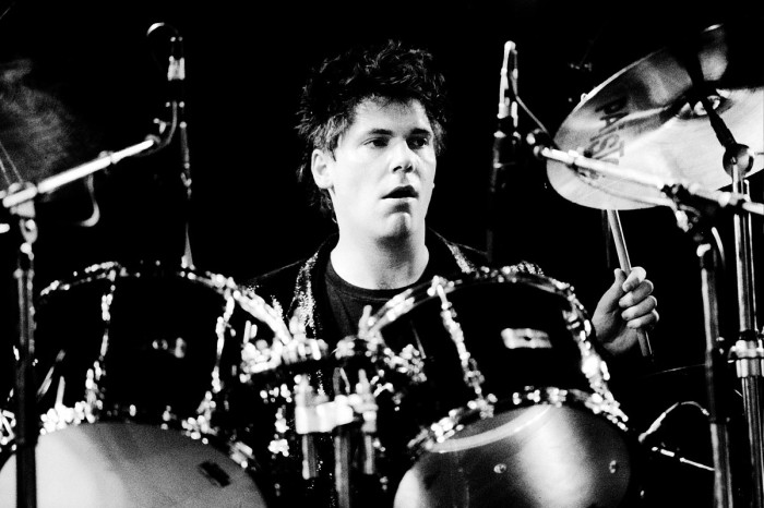 http://www.mig-music.de/wp-content/uploads/2015/06/Mig_Music_PUBLIC_IMAGE_LTD_by_Manfred_Becker_025.jpg