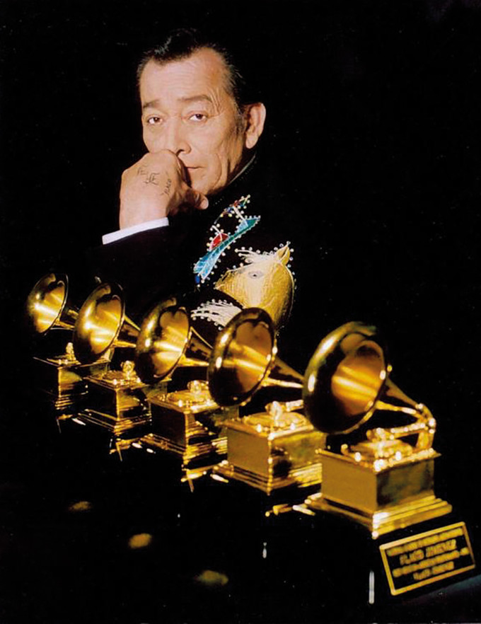 http://www.mig-music.de/wp-content/uploads/2016/11/Flaco_jimenez-Pic01_RGB300dpi.jpg